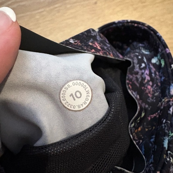 Lululemon Base Pace High-Rise Crop 23” in Floral Spray Multi - Picture 3 of 5